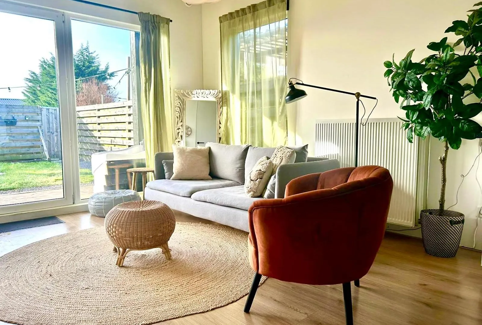 Family House With Garden & Jacuzzi & Sauna Near Amsterdam Vijfhuizen